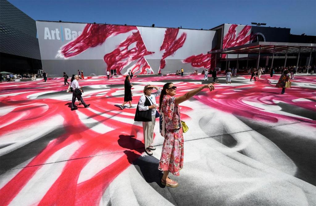 Art Basel 2026 abre con ventas millonarias y confirma la robustez del mercado del arte