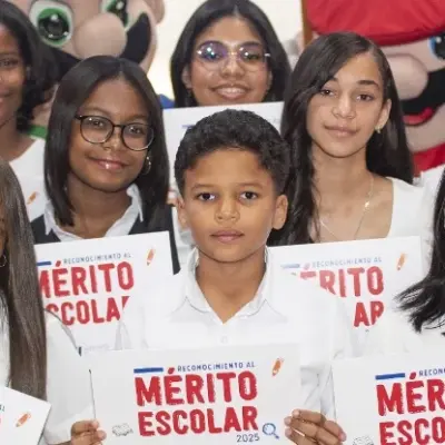 Grupo Corripio premia la excelencia: entrega bonos, becas y alegría a hijos de colaboradores