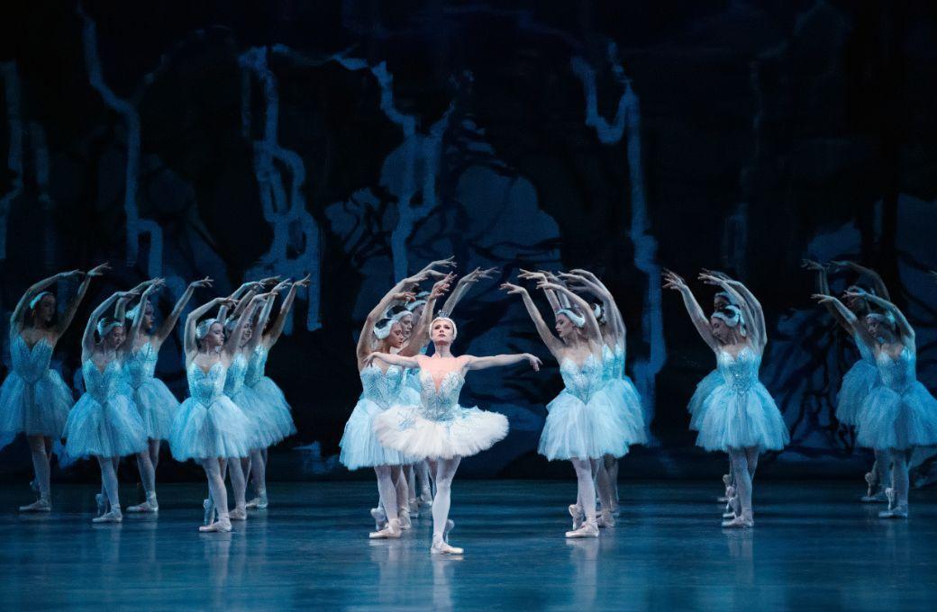 Lago-de-los-cisnes-Tchaikovsky