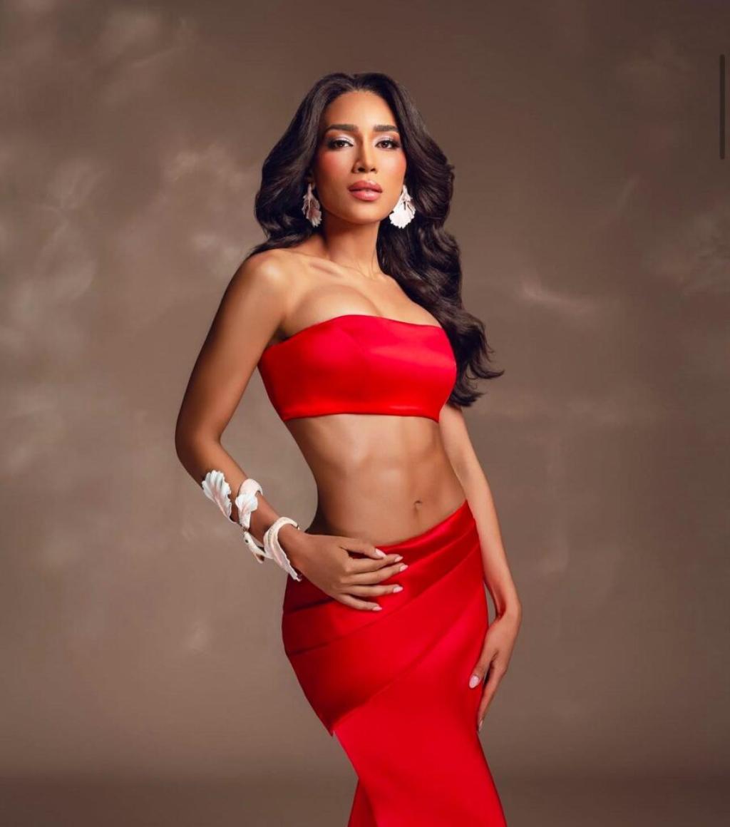 Jennifer Ventura, de Barahona, se corona como Miss República Dominicana Universo 2025