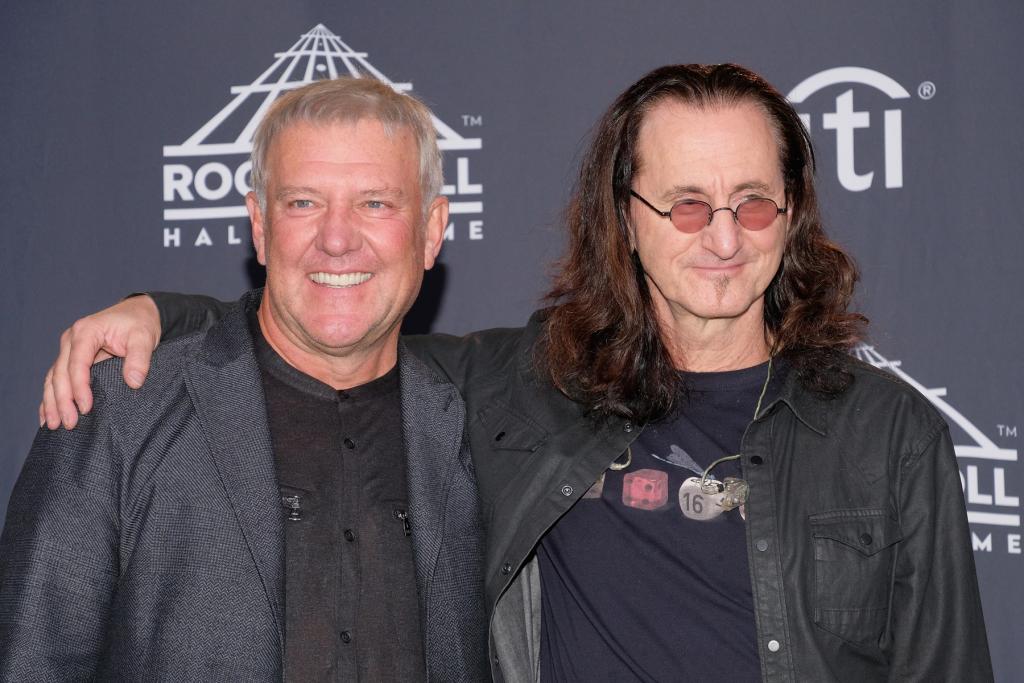 El rock no ha muerto: Rush regresa a los escenarios en 2026 con una nueva baterista