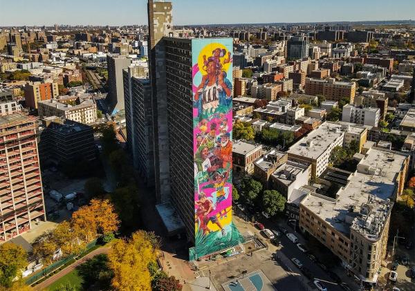 Angurria lleva la identidad dominicana a las alturas de Nueva York con un mural de tamaño épico