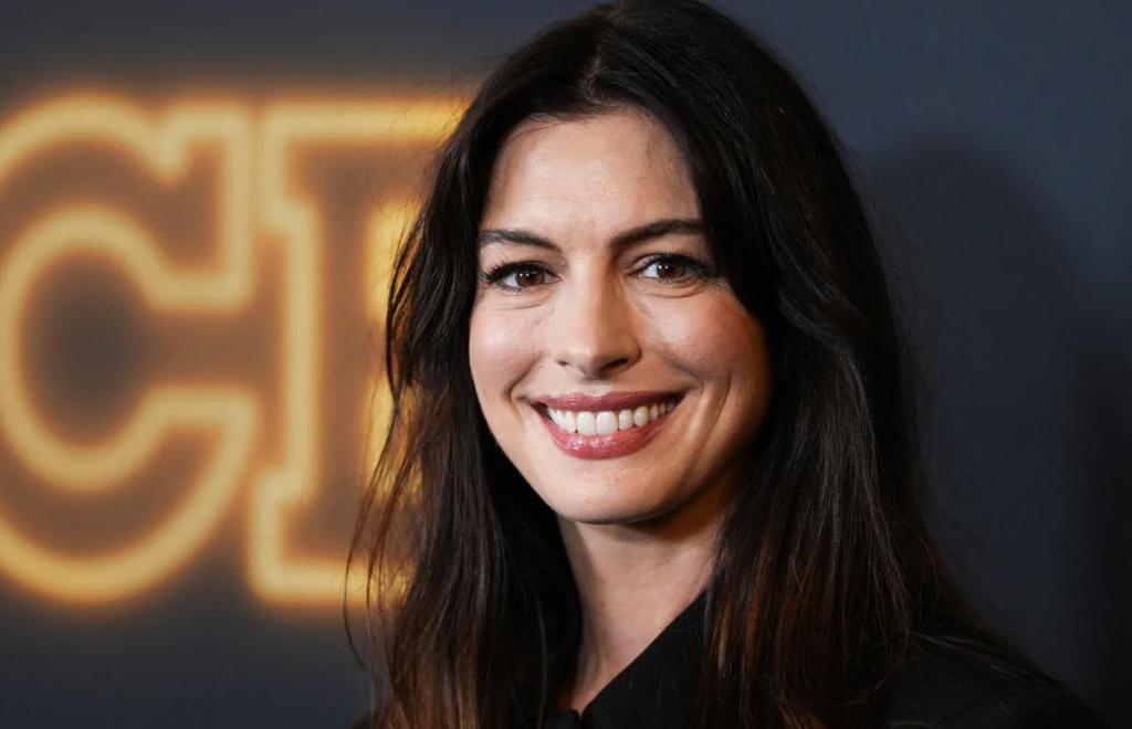 Anne Hathaway: del teatro adolescente a los grandes escenarios de Hollywood con una eterna sonrisa