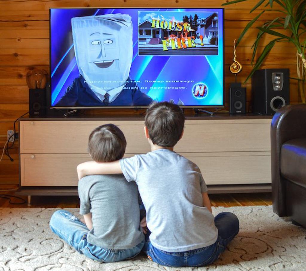 Tendencia en aumento: los jóvenes activan los subtítulos en series y películas