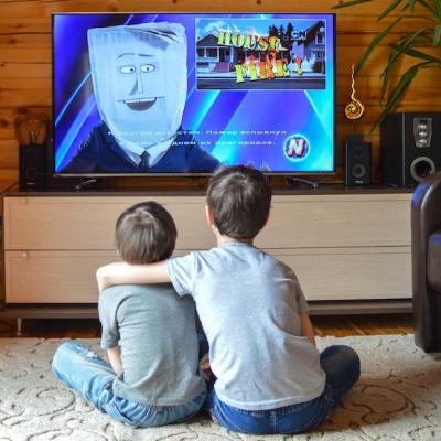 Tendencia en aumento: los jóvenes activan los subtítulos en series y películas