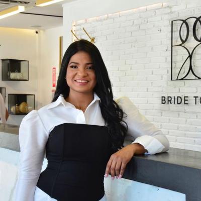 Melina Cortes-Nmili: elegancia dominicana que conquista el lujo en EE. UU.