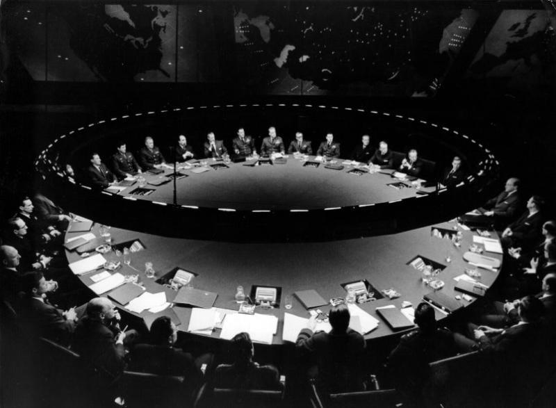 dr-strangelove-sala-situacional