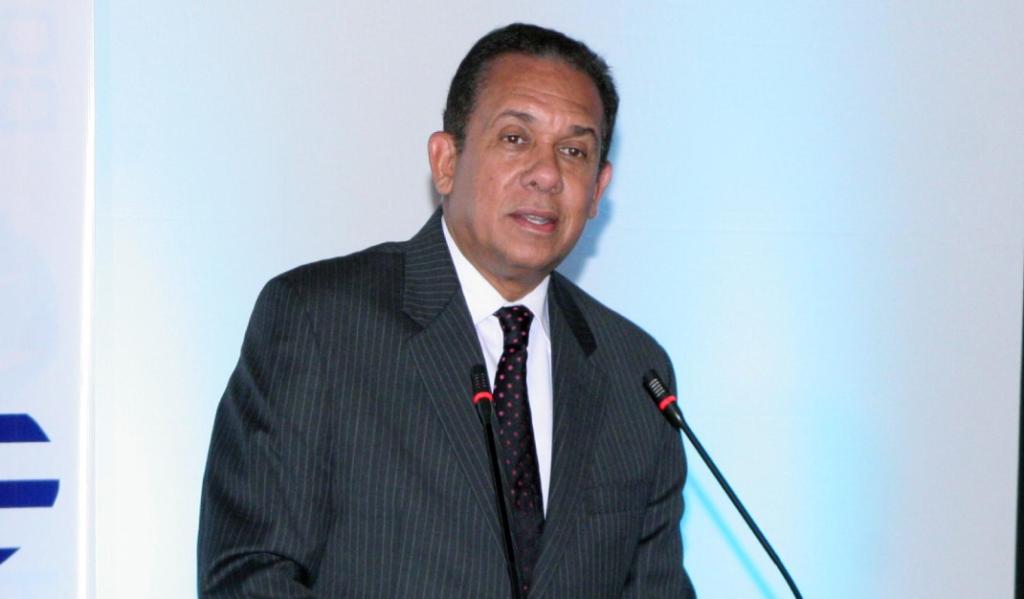 Velan los restos del exministro de Cultura José Rafael Lantigua en un homenaje cargado de emoción y reconocimiento