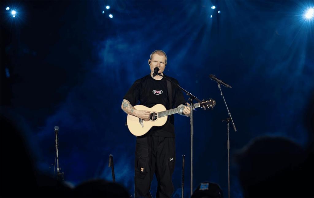 Ed Sheeran convirtió el Quisqueya en una gran celebración del pop