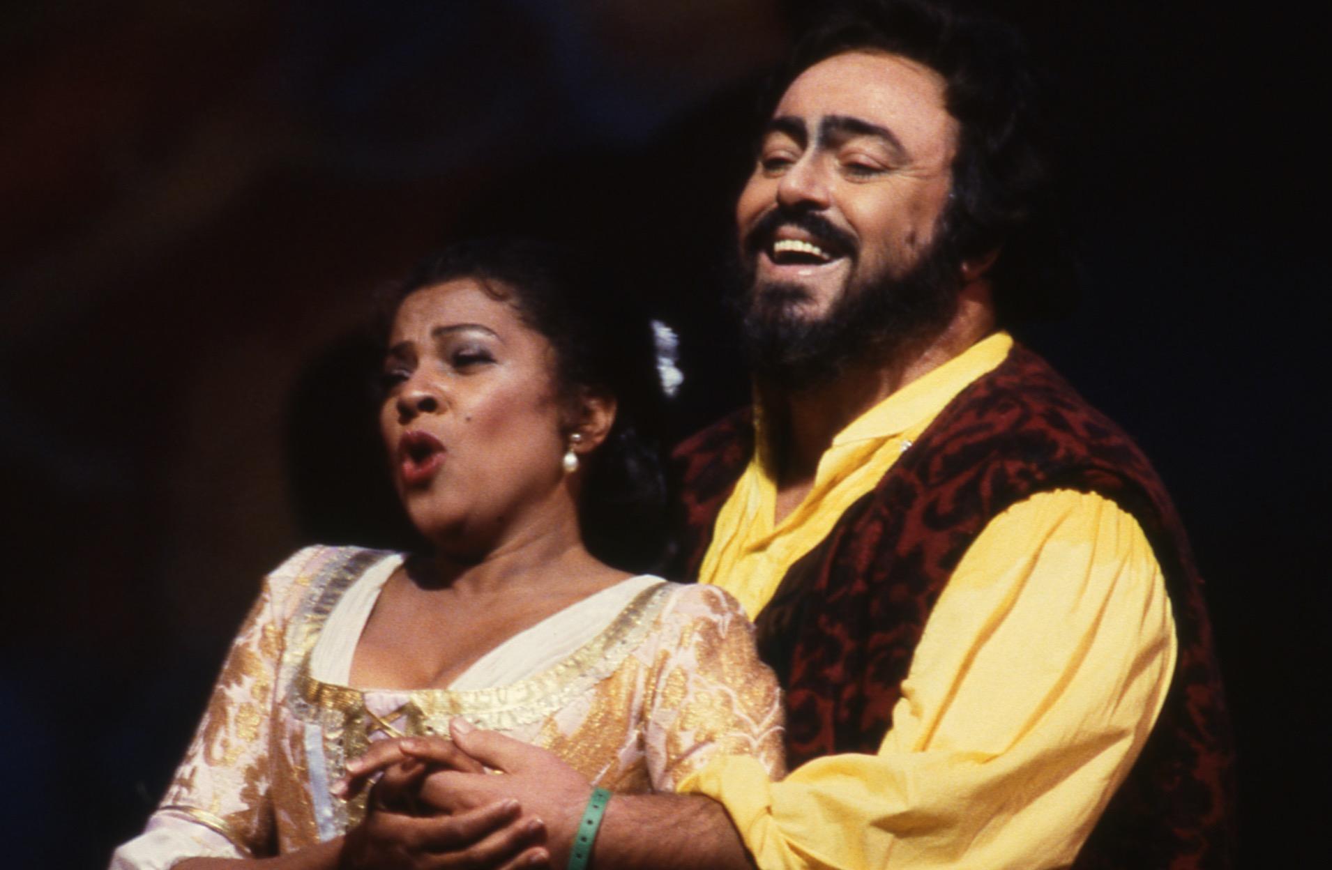 Tosca-puccini-pavarotti