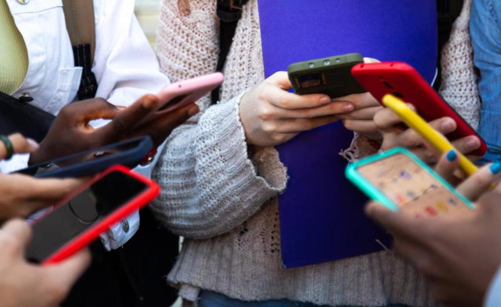 Instagram impone el filtro PG-13 a cuentas de adolescentes