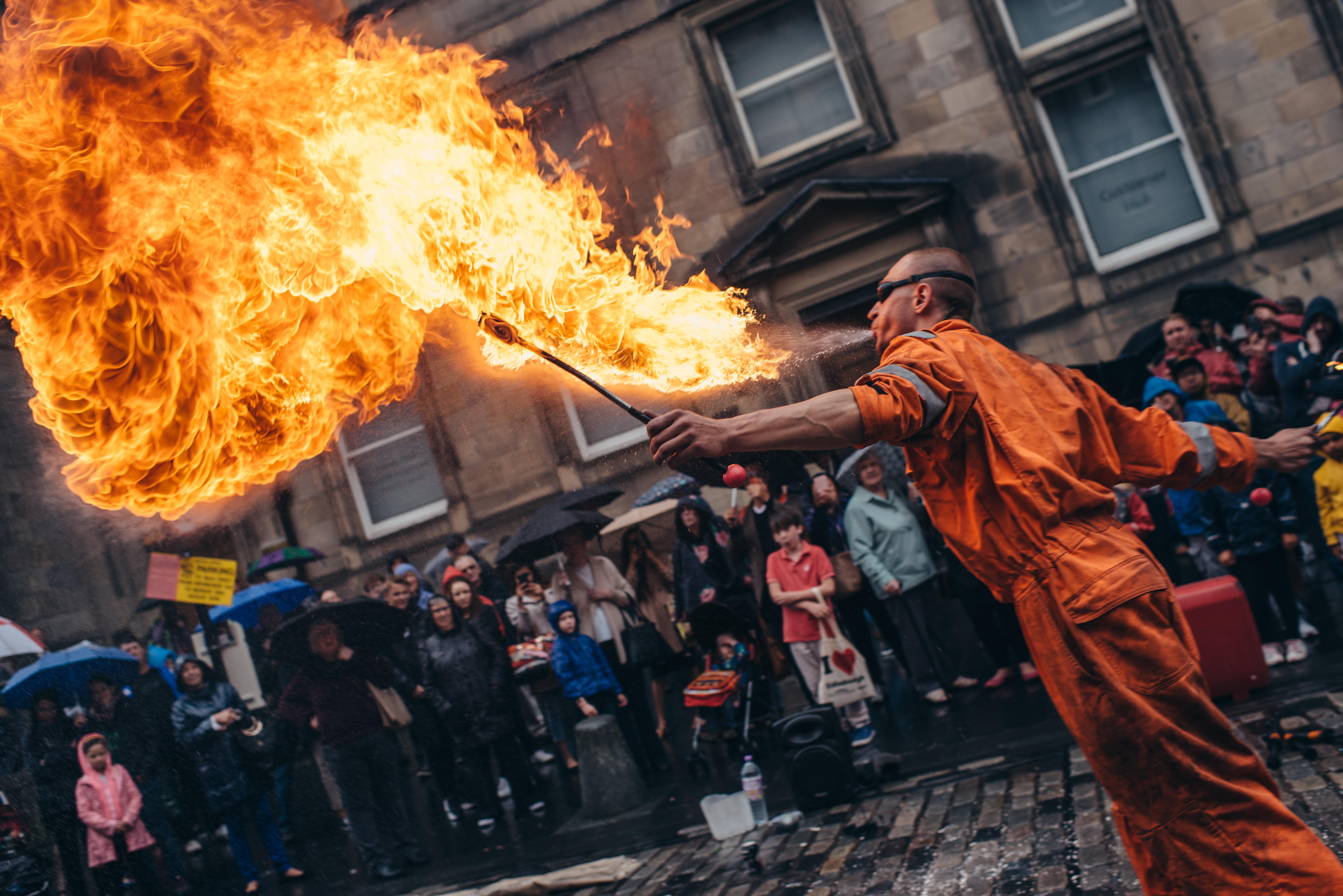 Fire_artist_-_DMH_3848_original