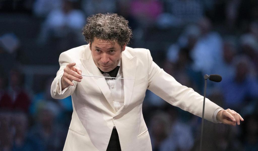 Gustavo Dudamel se despide de Los Ángeles con un concierto benéfico por Venezuela