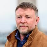Convirtiendo caos en estilo: cinco películas para conocer al director Guy Ritchie