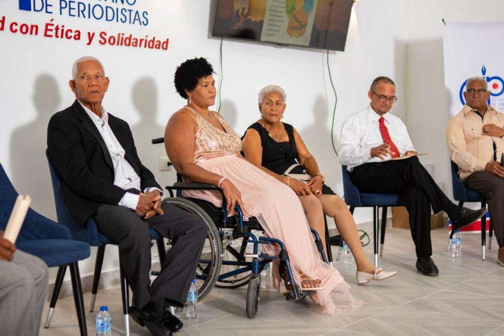 Solanny Almánzar presenta su testimonio literario “Desnudando el alma” en Bonao