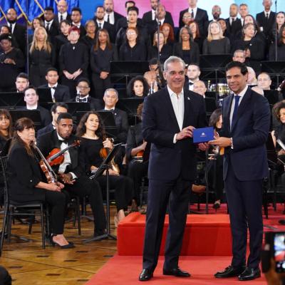 Gobierno presenta regrabación del Himno Nacional con nueva dimensión sonora