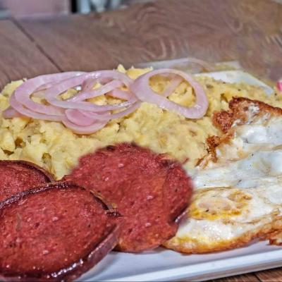 Una joya salada en el plato nacional: Sosúa impulsa que el salami dominicano sea declarado patrimonio gastronómico de la humanidad