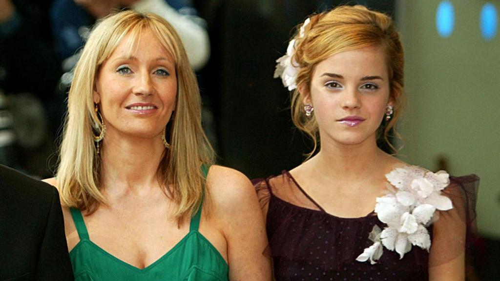 Rowling llama “ignorante” a Emma Watson en nueva controversia pública