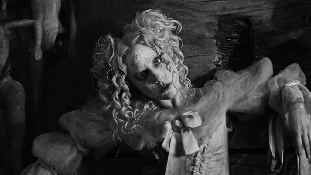 Lady Gaga y Tim Burton presentan The Dead Dance: videoclip macabro filmado en México para la serie Wednesday