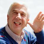 Leslie Nielsen, el rey de la comedia absurda a 15 años de su adiós