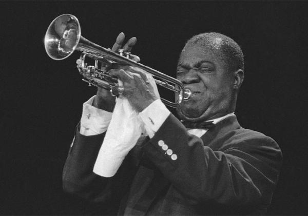 Louis Armstrong, a 125 años de su nacimiento: el hombre que le dio al jazz ese sonido tan particular