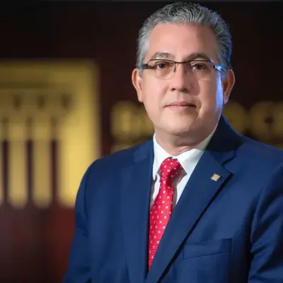 “Mar de amor” al alcance de todos: Luis Martín Gómez pone a circular su nuevo poemario