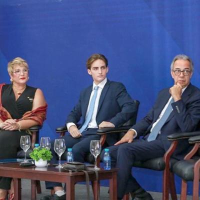 Vestigios del Corazón: un joven de 16 años irrumpe en la poesía dominicana