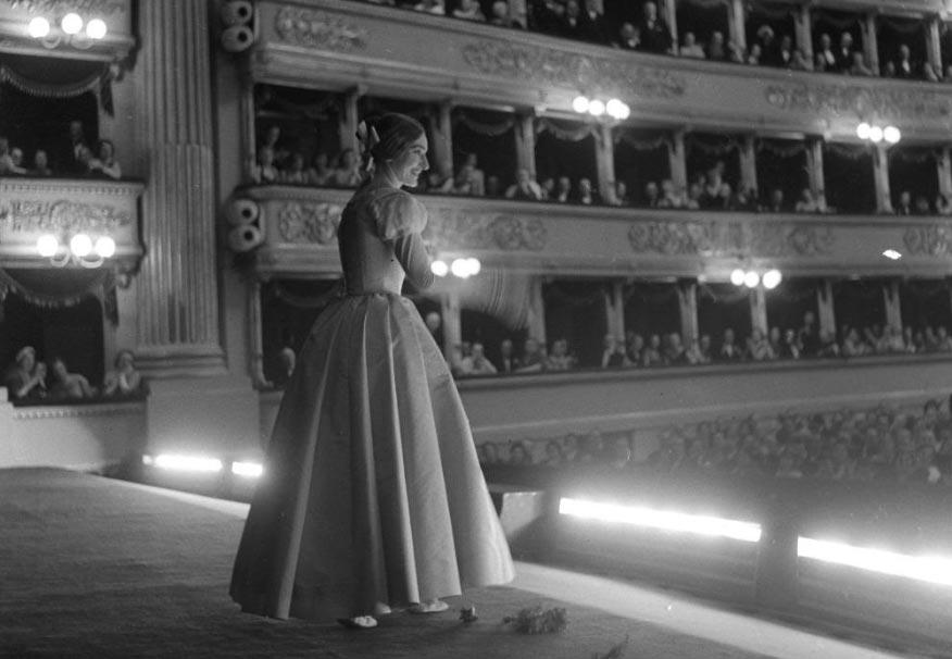 maria-callas-escenario