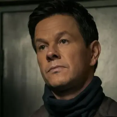 Mark Wahlberg admite que los trajes de superhéroe no son lo suyo