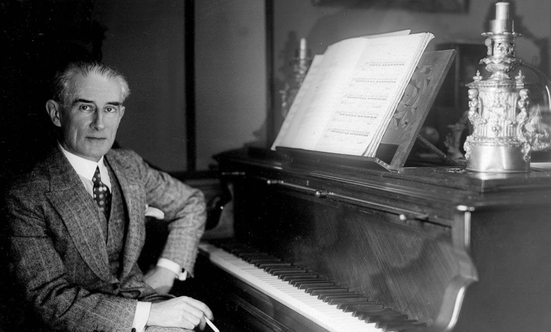 Maurice-Ravel-piano-2