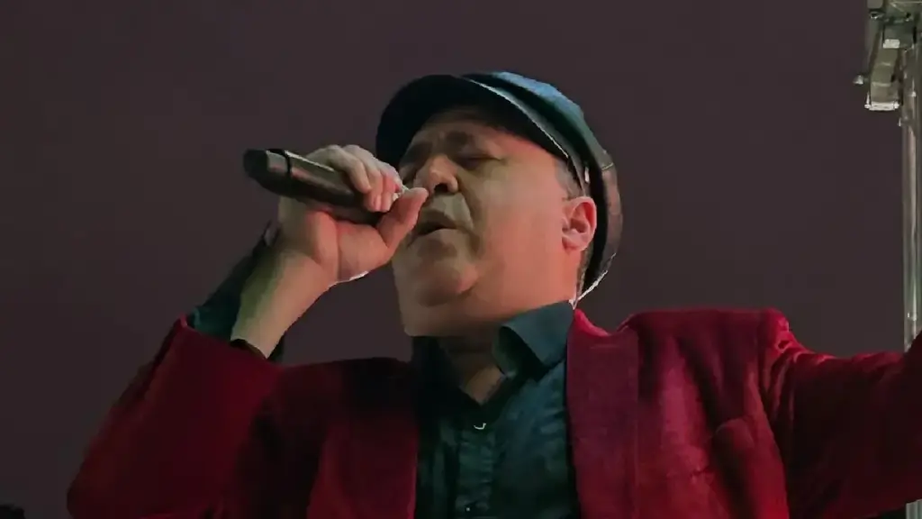 Leyenda en escena: Mickey Taveras conmemora tres décadas y media de salsa, merengue y bachata