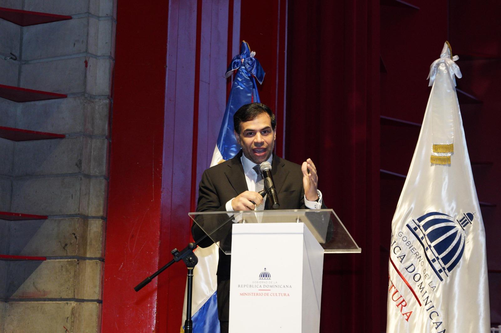 Ministro-de-Cultura-Roberto-Angel-Salcedo-Foto-MINC