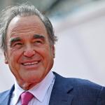Oliver Stone regresa al cine con 'Mentiras blancas', un thriller político protagonizado por Michael Douglas