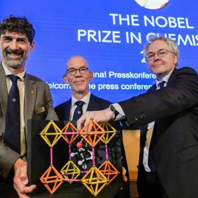 Tejer instrumentos desde el átomo: Premio Nobel de Química 2025