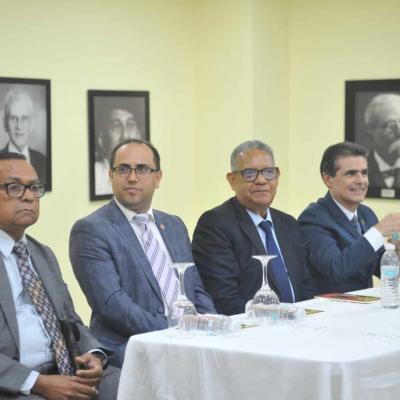 Gustavo Olivo Peña presenta su segundo libro de cuentos: Desde un costado de la (des)memoria