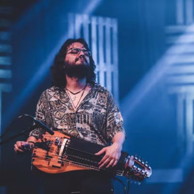 Salterio, zanfona, rabel y laúd: la música medieval sigue sonando hoy