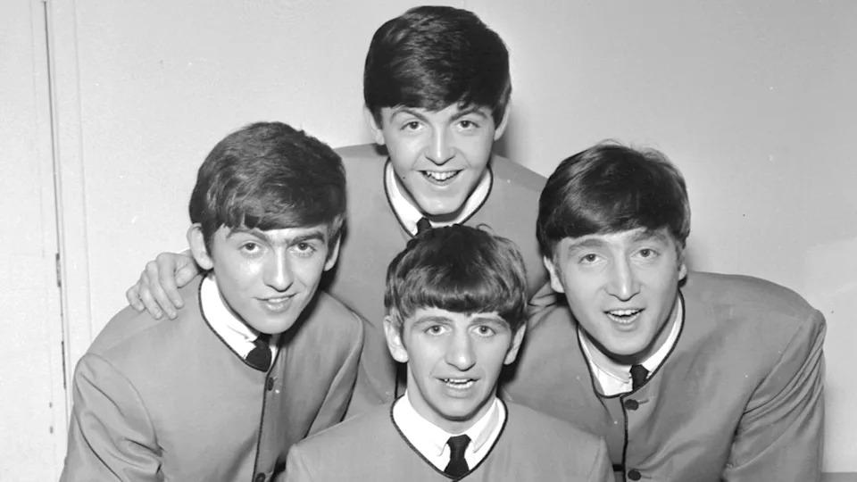 the-beatles-jovenes