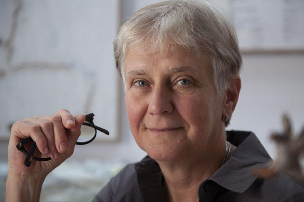 Verónica Jaffé gana el XXV Premio Casa de América de Poesía con su obra "Lo animal si poema"