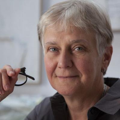 Verónica Jaffé gana el XXV Premio Casa de América de Poesía con su obra "Lo animal si poema"