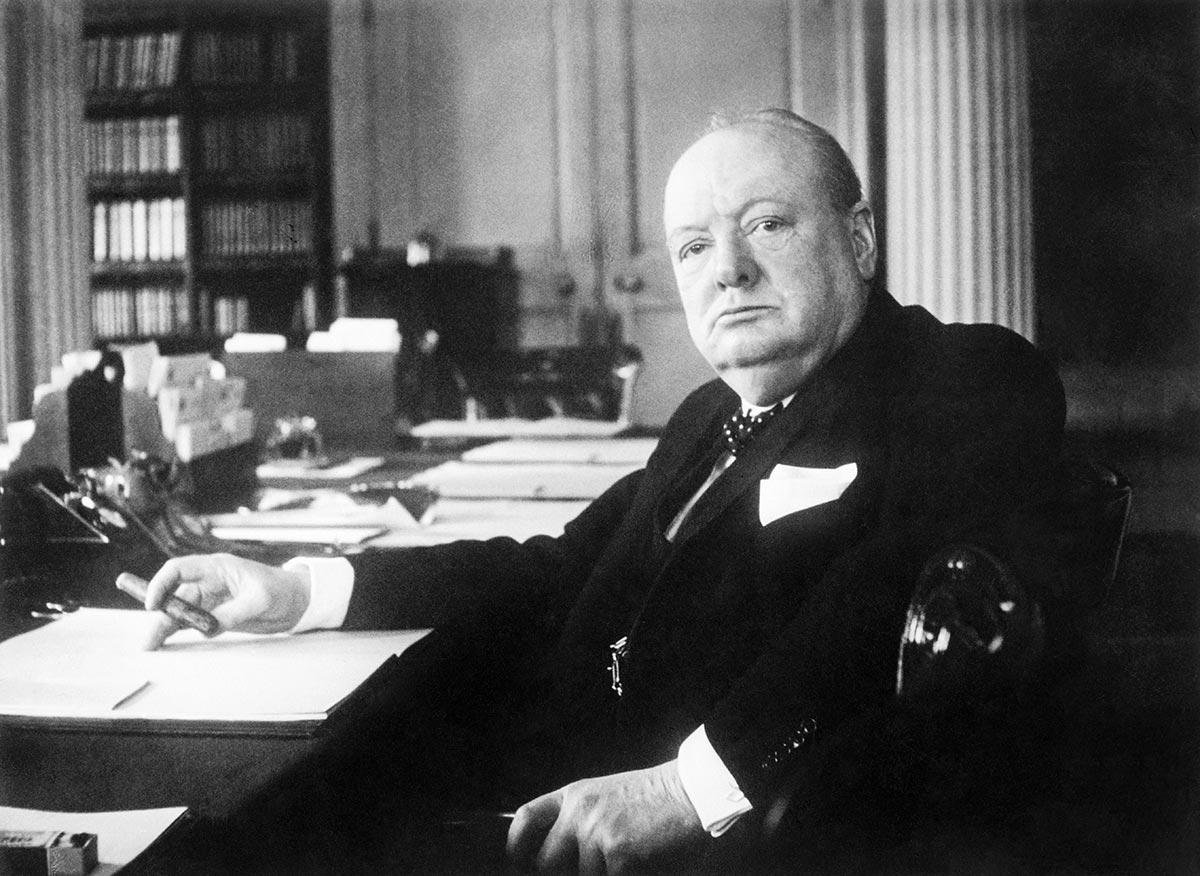 Winston_Churchill_literatura